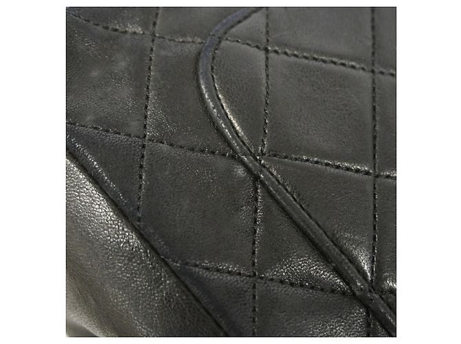 Bolsa de Ombro com Corrente Chanel Matelassé Preto - vista 9