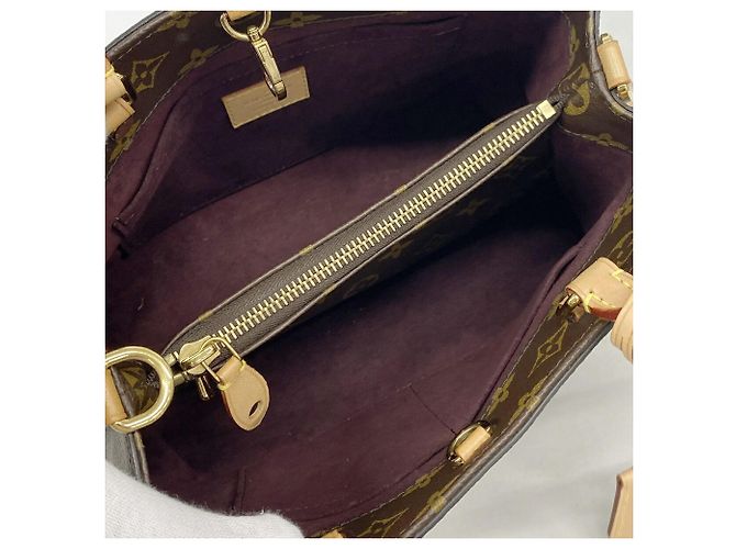 Bolsa Louis Vuitton Monogram Montaigne BB Marrom - vista 4