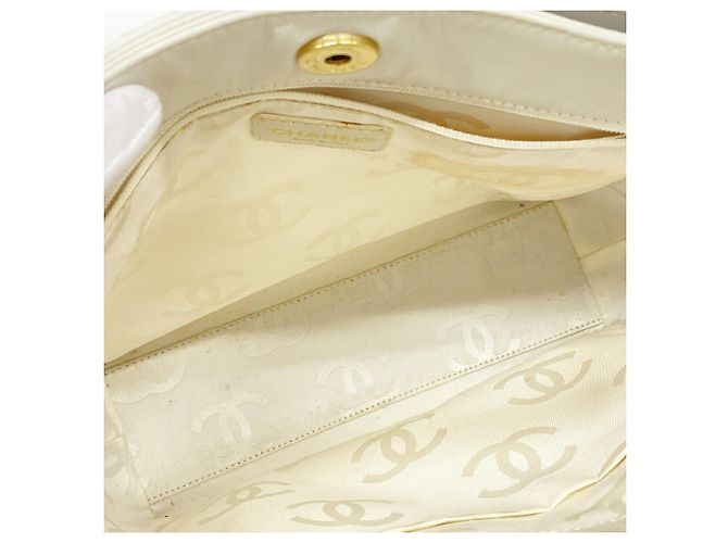 Borsa Tote Chanel in pelle bianca Bianco - vista 4