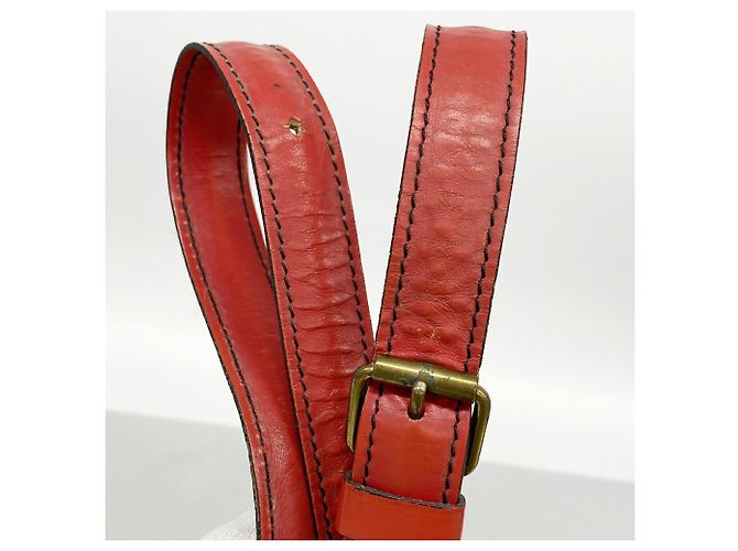 Louis Vuitton Epi Cartouchiere Schultertasche Rot - Ansicht 10