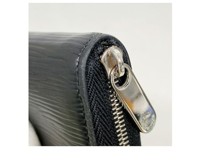 Monedero Louis Vuitton Epi Zippy M60152 en Noir Negro - vista 6
