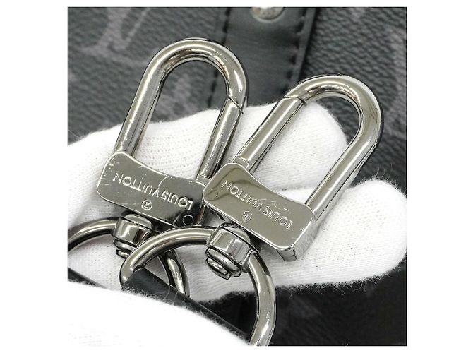 Sac à main Louis Vuitton Monogram Eclipse Reverse Keepall Bandoulière 25 Marron Noir - vue 9