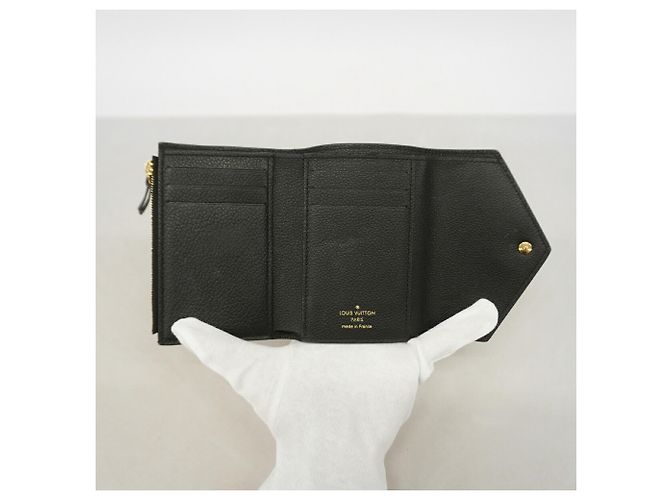 Cartera Louis Vuitton Tri-fold Negro Beige - vista 3