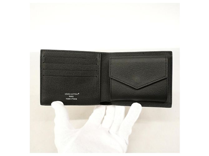 Louis Vuitton Monogram Eclipse Portefeuille Marco NM Wallet Preto - vista 4