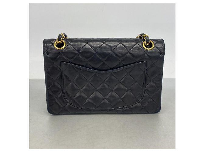 Chanel Matelassé Schultertasche aus schwarzem Lammleder - Ansicht 11