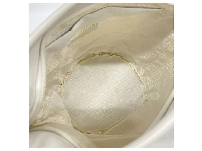 Bolso de mano Chanel de cuero blanco - vista 4