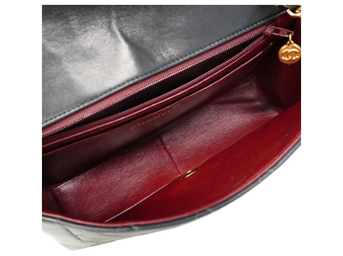 Bolso de hombro Chanel Diana Chain Negro - vista 4