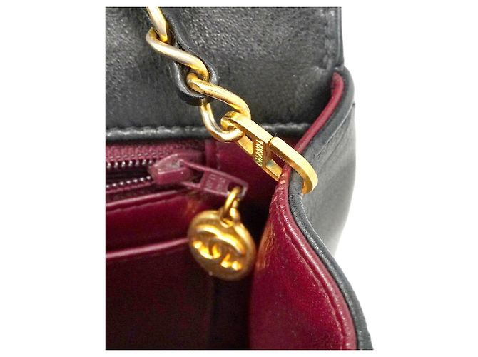 Bolso de hombro Chanel Diana Chain Negro - vista 8