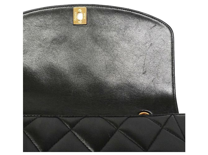 Chanel Diana Chain Schultertasche Schwarz - Ansicht 10