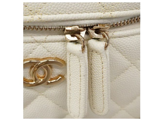 Borsa Vanity Chanel in pelle di vitello granulata bianca Bianco - vista 11
