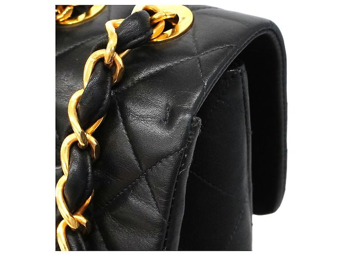 Borsa a tracolla Chanel in pelle d'agnello nera Nero - vista 11