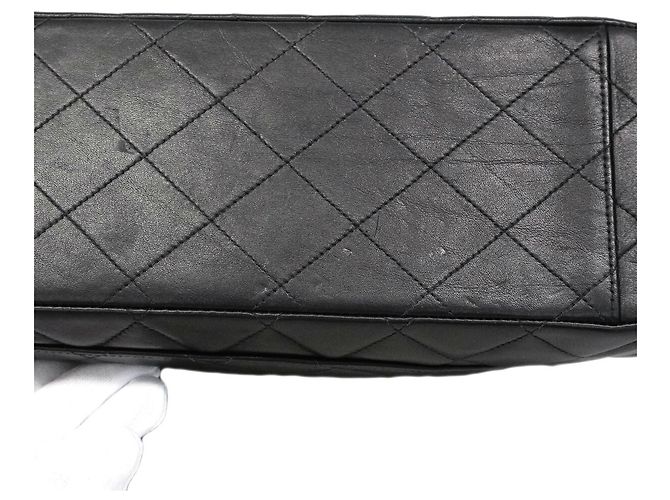Borsa a tracolla Chanel in pelle d'agnello nera Nero - vista 13