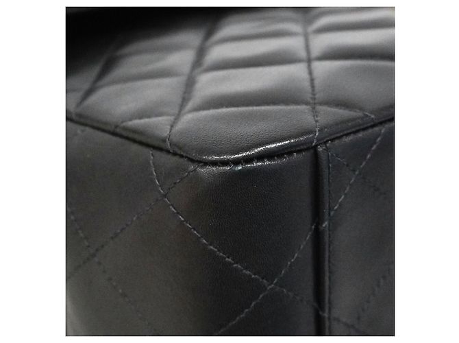 Borsa a tracolla Chanel in pelle d'agnello nera Nero - vista 6