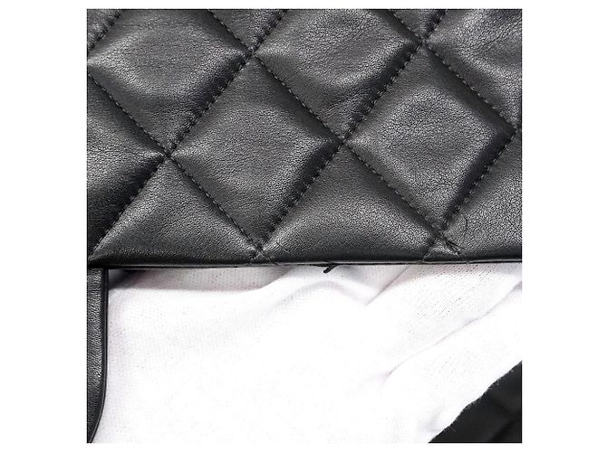 Borsa a tracolla Chanel in pelle d'agnello nera Nero - vista 8