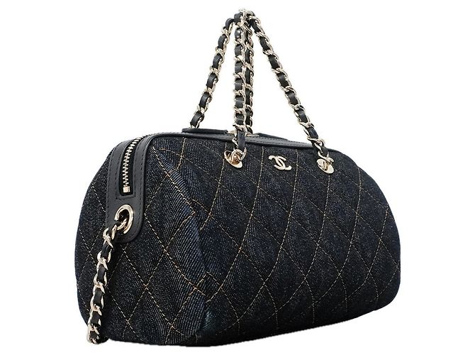 Bolso de hombro Chanel Matelassé con cadena Azul marino - vista 2