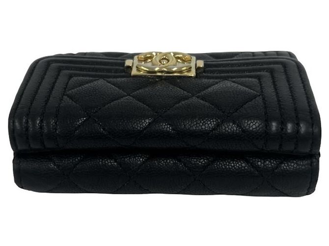 Cartera trifold Chanel Boy Chanel Coco Mark Negro - vista 3