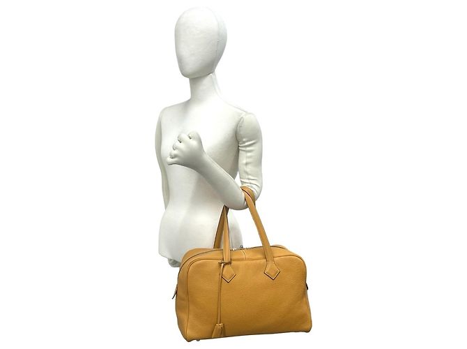 Hermès Borsa Boston HERMES Victoria 35 in pelle Taurillon Clemence Marrone - vista 2