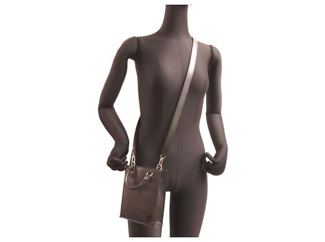 Bolso de mano Louis Vuitton Petite Sac Plat para mujer Negro - vista 8