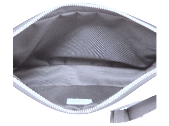 Borsa a tracolla Louis Vuitton Outdoor Messenger PM Blu chiaro - vista 6