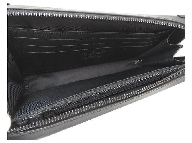 Louis Vuitton Soft Trunk Clutch Black - view 6