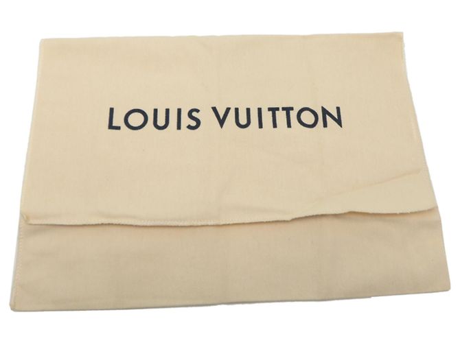 Louis Vuitton Soft Trunk Clutch Black - view 9