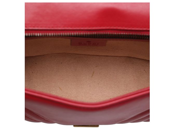 Borsa a tracolla Gucci GG Marmont Matelassé in pelle di vitello rossa Medium Rosso - vista 4