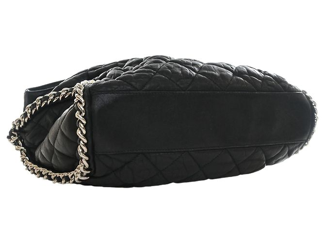 Chanel Bolsa Hobo em pele de cordeiro matelassada preta lavada com corrente Preto - vista 11
