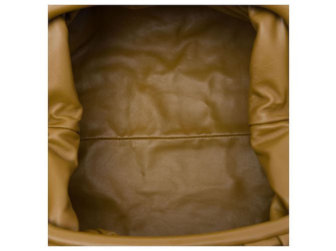 Bottega Veneta The Pouch em lambskin castanho Marrom - vista 4