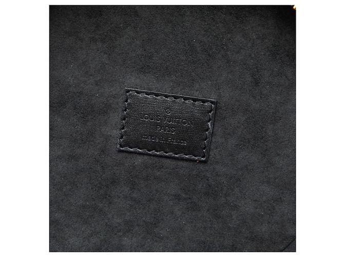 Louis Vuitton Black Monogram Vernis Cannes Preto - vista 5