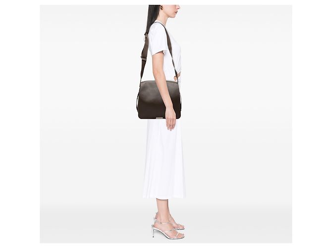 Louis Vuitton Brown Taiga Viktor Braun Dunkelbraun - Ansicht 6