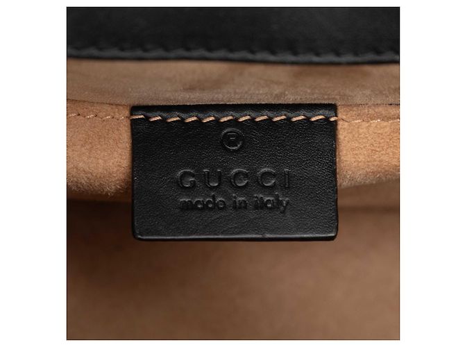 Borsa Satchel Gucci Mini in Vitello Nero con Catena Web Sylvie - vista 5