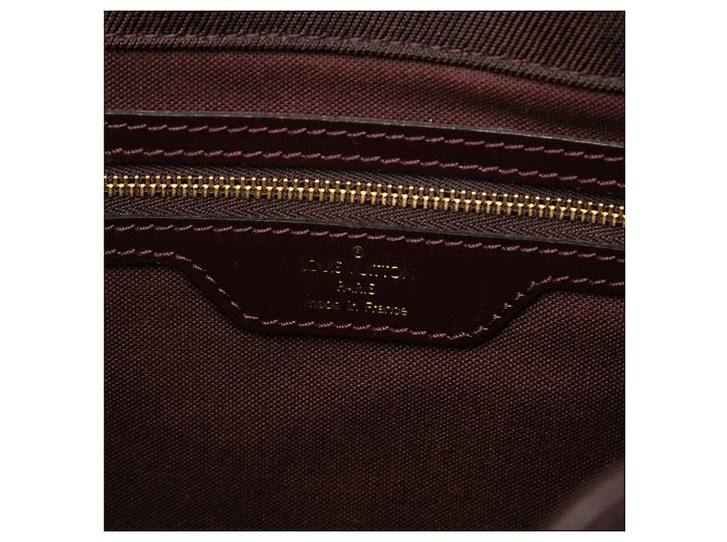Louis Vuitton Red Taiga Cassiar Rouge Bordeaux - vue 5