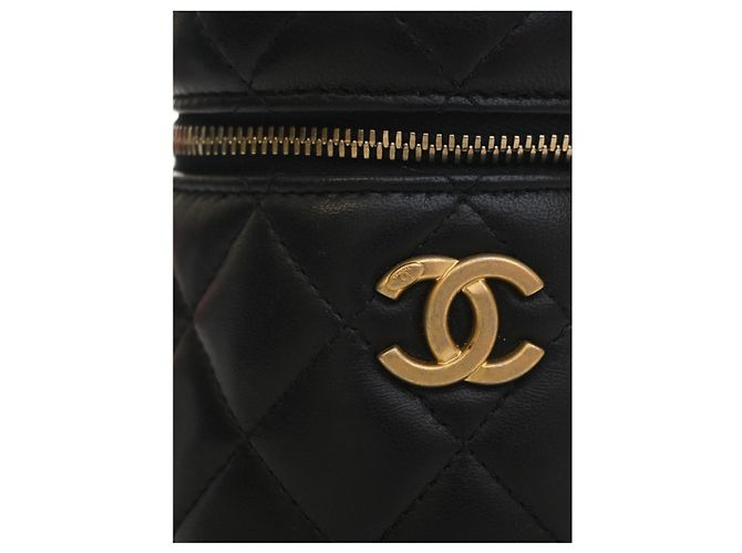 Chanel Vanity Black CC Lambskin mit oberem Griff und Kette Schwarz - Ansicht 8