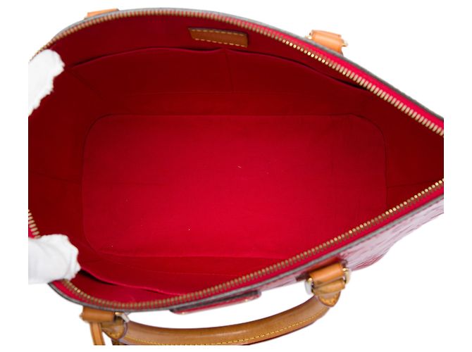 Louis Vuitton Red Monogram Vernis Montebello MM Roja - vista 4