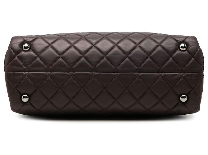 Bolso Chanel Coco Loop Tote Pequeño de Piel de Cordero Acolchada Roja Burdeos - vista 3