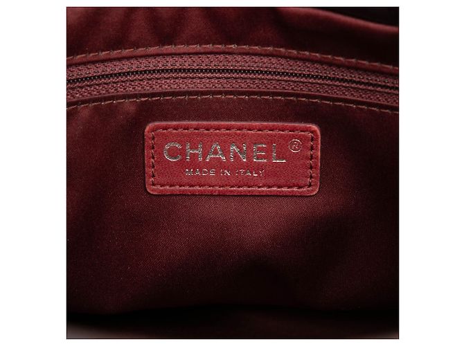 Bolso Chanel Coco Loop Tote Pequeño de Piel de Cordero Acolchada Roja Burdeos - vista 5