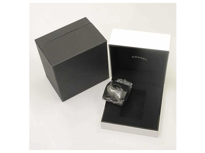 Reloj de pulsera Chanel J12 Quartz - vista 2
