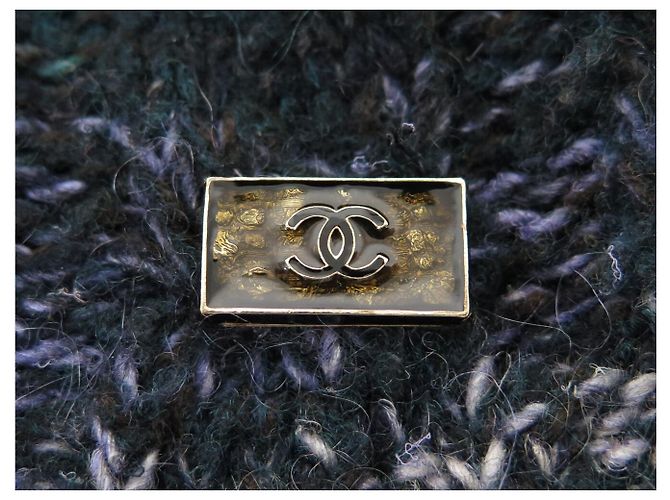 JERSEY CHANEL P4210K03228 CUELLO REDONDO PLACA ESMALTADA LOGO CC M 38 EN CACHMIRE Multicolor - vista 10