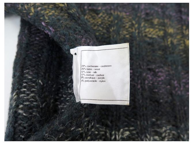 JERSEY CHANEL P4210K03228 CUELLO REDONDO PLACA ESMALTADA LOGO CC M 38 EN CACHMIRE Multicolor - vista 5
