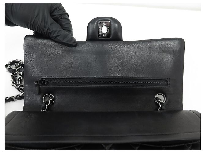 BOLSO DE MANO CHANEL TIMELESS CLASSIQUE MEDIUM A01112 DE CUERO ACOLCHADO Negro - vista 5