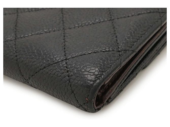 Cartera bifold Chanel Matelasse Caviar Skin Negro - vista 3