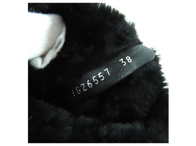 Stivali Chanel Mouton in Shearling Neri Nero - vista 10