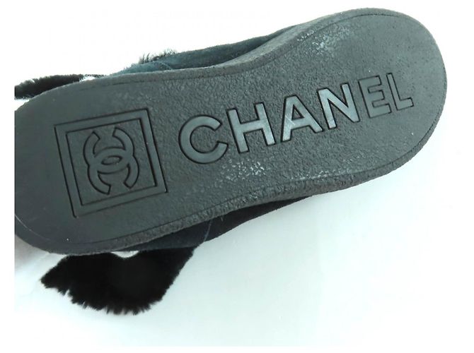Stivali Chanel Mouton in Shearling Neri Nero - vista 11