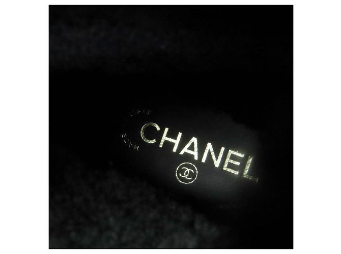 Botas curtas de couro CHANEL COCO Mark Boa Preto - vista 10