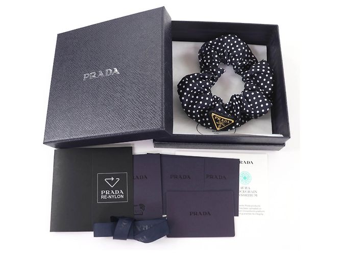 Prada Tessuto Scrunchie mit Triangle-Logo Schwarz - Ansicht 2
