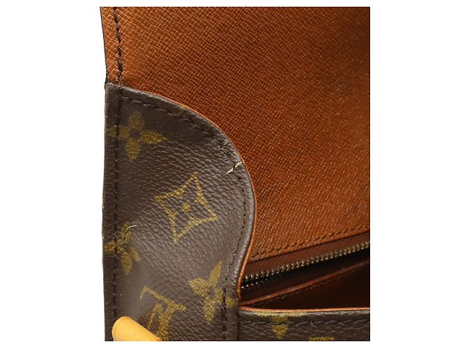 Louis Vuitton Saint Cloud Monogram Shoulder Bag Brown - view 6