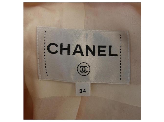 Chaqueta sin cuello Chanel LOOK39 Blanco Roja - vista 4