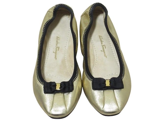 Ballerine Salvatore Ferragamo Vara D'oro - vista 5
