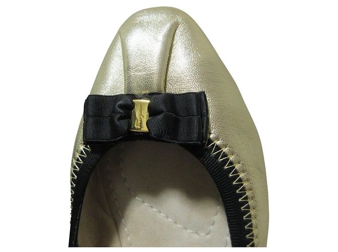 Ballerine Salvatore Ferragamo Vara D'oro - vista 7