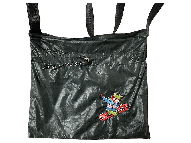 Autre Marque Olleborebla Alberobello Nylon Shoulder Pouch Schwarz - Ansicht 10